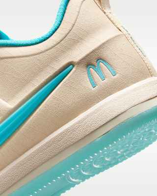 Book 2 x McDonald's Basketball Shoes. Nike IL